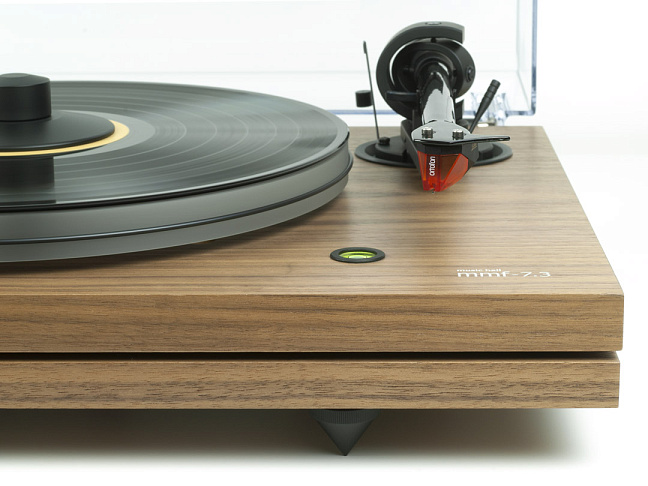   music hall mmf-7.3 walnut, ortofon 2m bronze (  Music Hall)